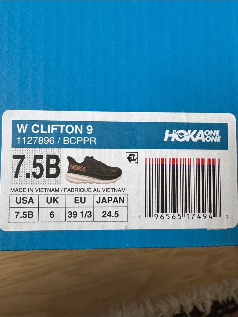 Hoka Women’s Clifton 9 size 7.5 medium width Black and Copper Running Shoes - Picture 6 of 10